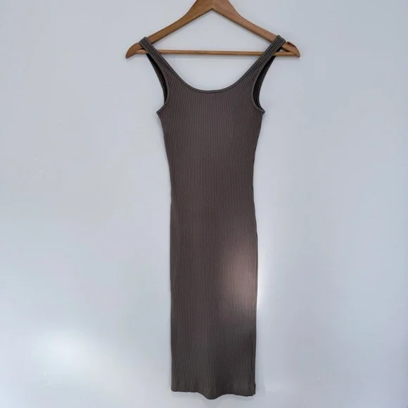 Aritzia Wilfred Free Murdock Dress in Modern Taupe - Picture 3 of 4